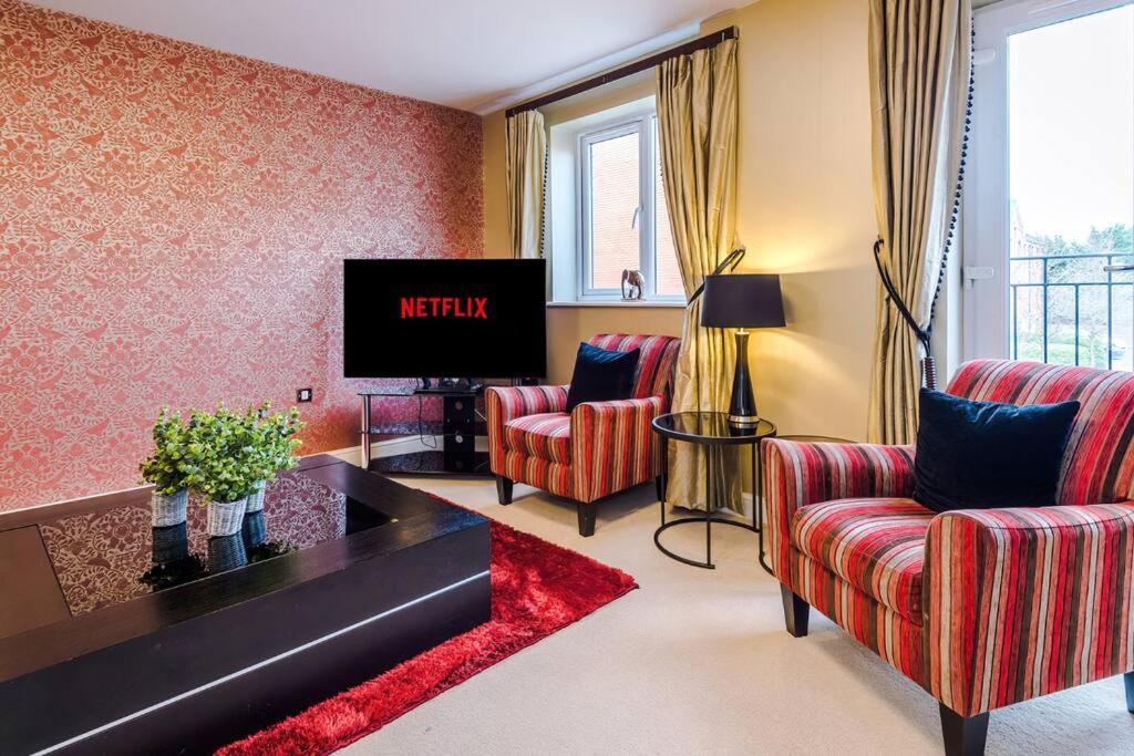 Stylish Townhouse Chester City Centre With Parking Exterior photo